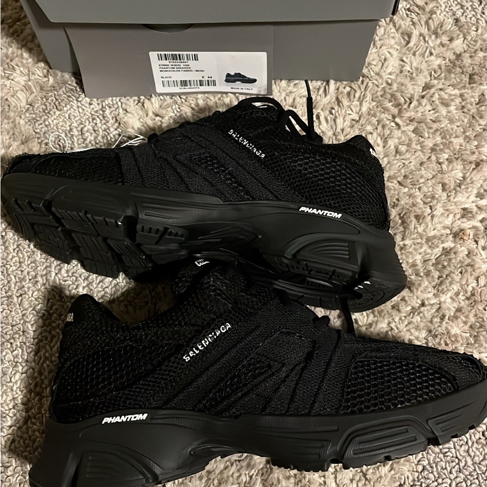Balenciaga phantoms